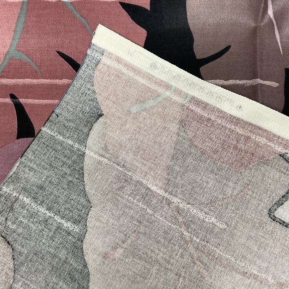 Fabricut tropical leaf print drapery fabric panel 22” x 56” Teflon finish - Picture 9 of 10